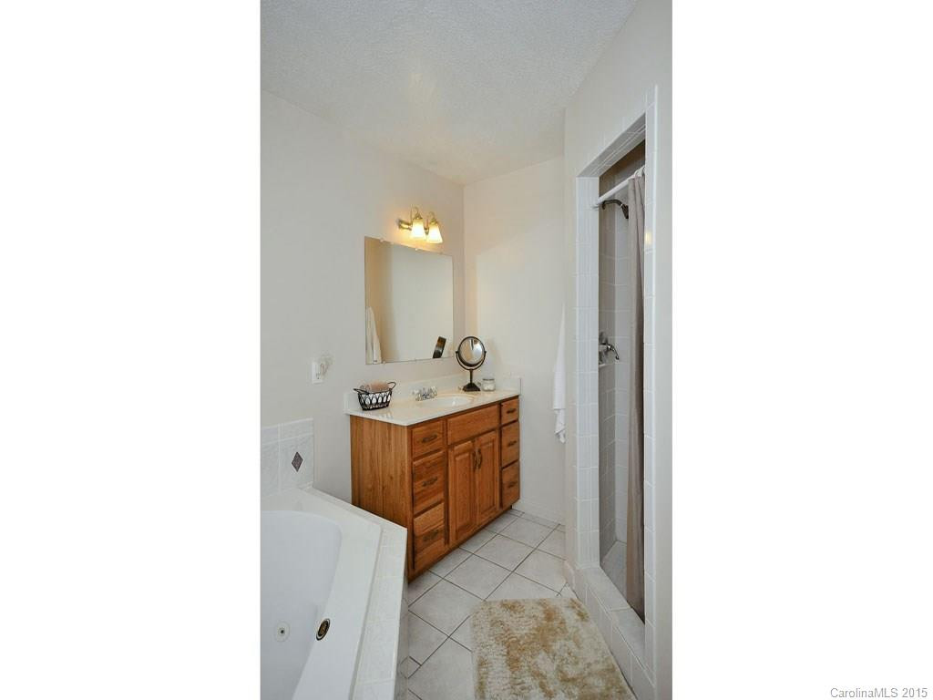 237 Woodbriar Lane - Photo 10
