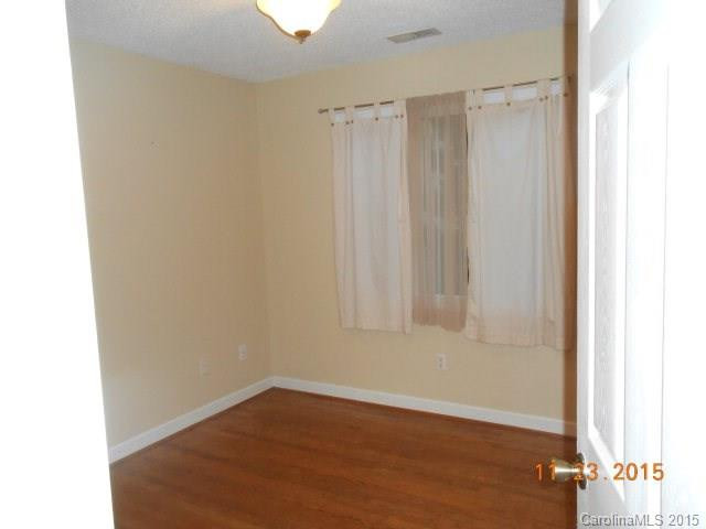 888 Plantation Drive - Photo 12