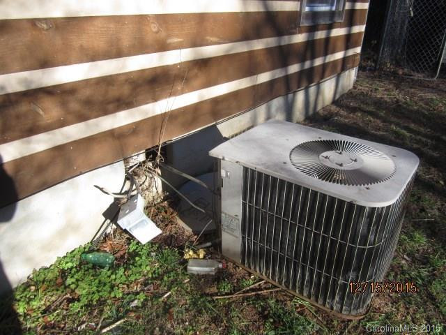 370 Keith Drive - Photo 3