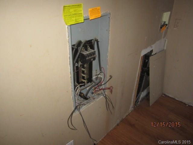 370 Keith Drive - Photo 9