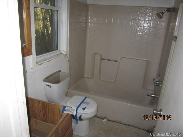 28 Loomis Avenue - Photo 4