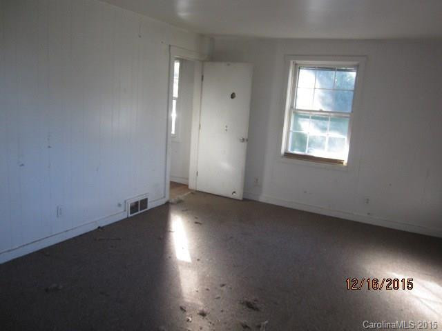 28 Loomis Avenue - Photo 10