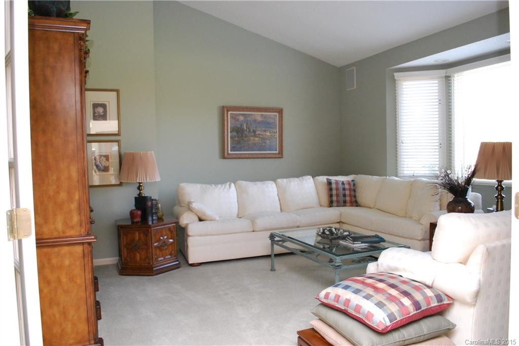 27 Loridon Drive - Photo 7