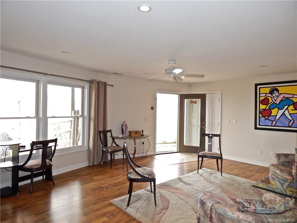330 Mountain Laurel None - Photo 14
