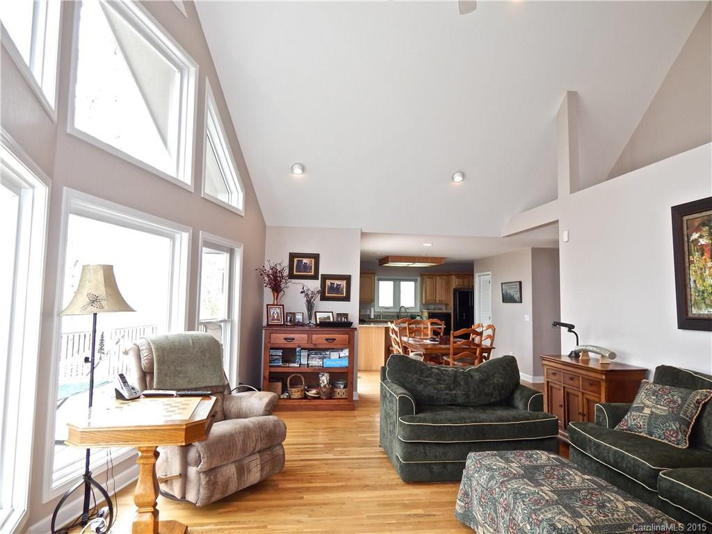 330 Mountain Laurel None - Photo 4