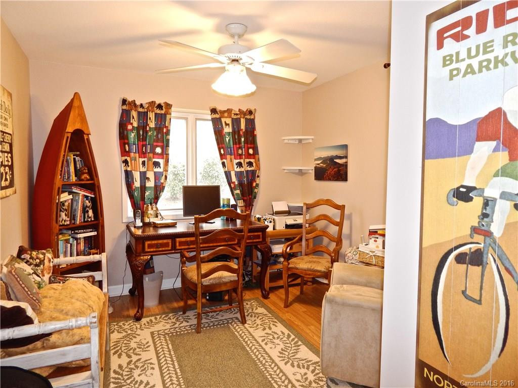 330 Mountain Laurel None - Photo 8