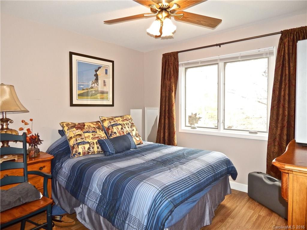 330 Mountain Laurel None - Photo 10