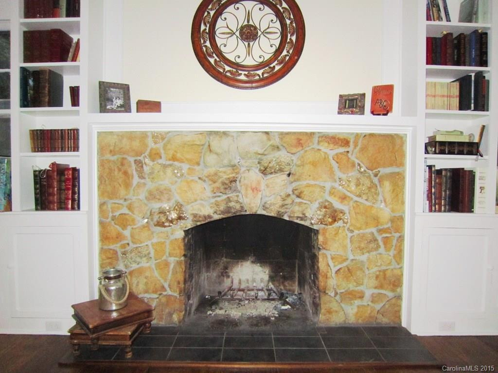 1076 Old Hwy 70 Road - Photo 3