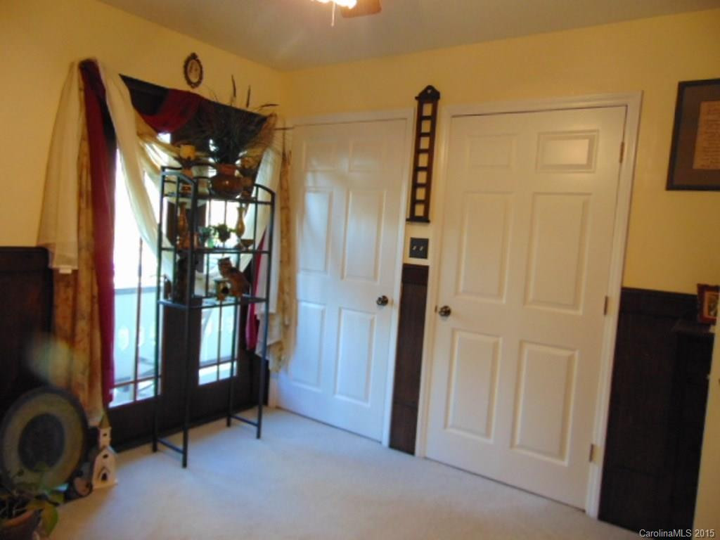 2838 Indian Hills Circle - Photo 16