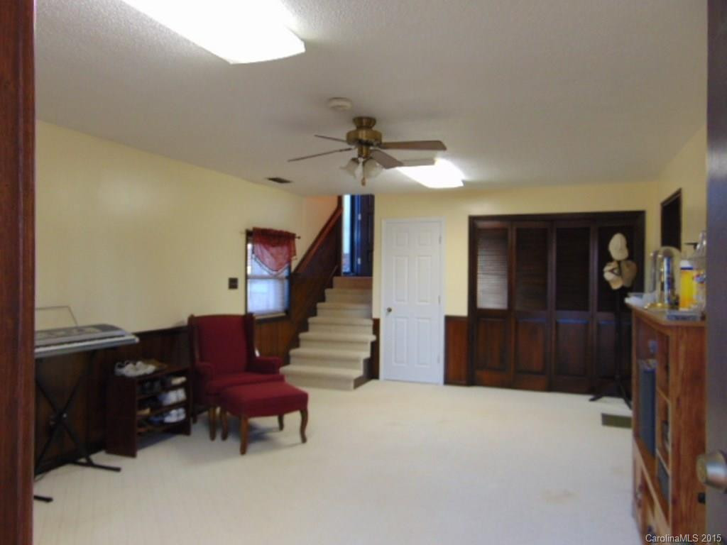 2838 Indian Hills Circle - Photo 18