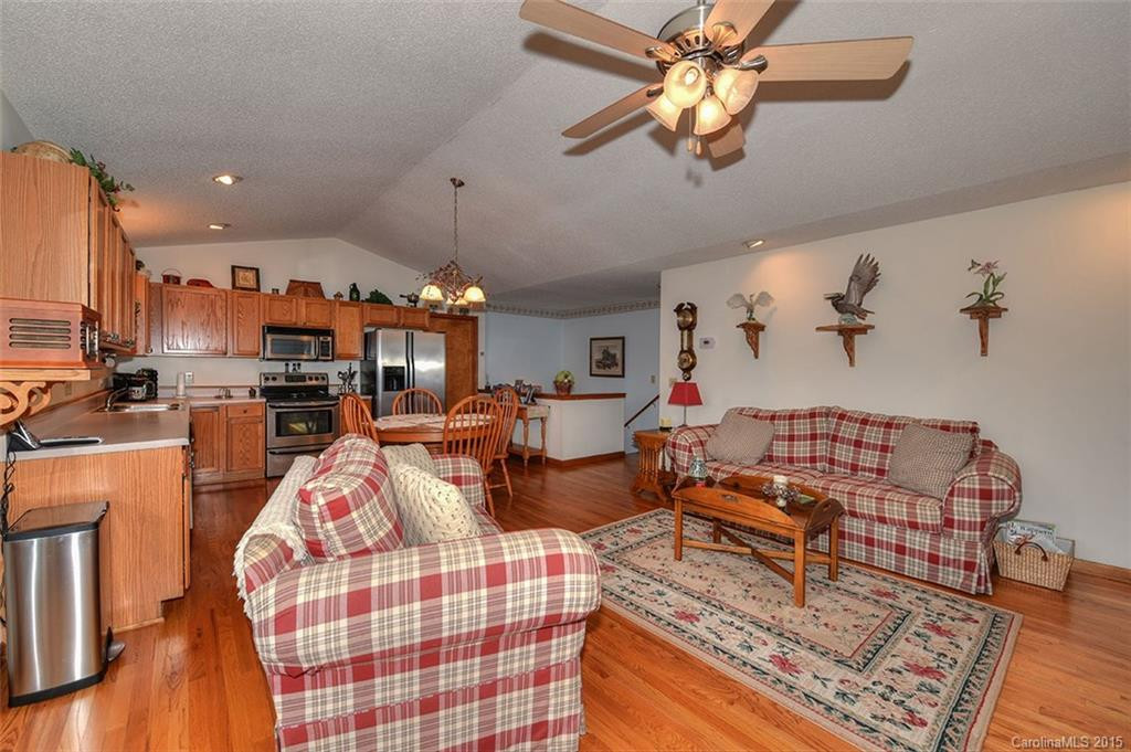 159 Edgewood Drive #18 - Photo 3