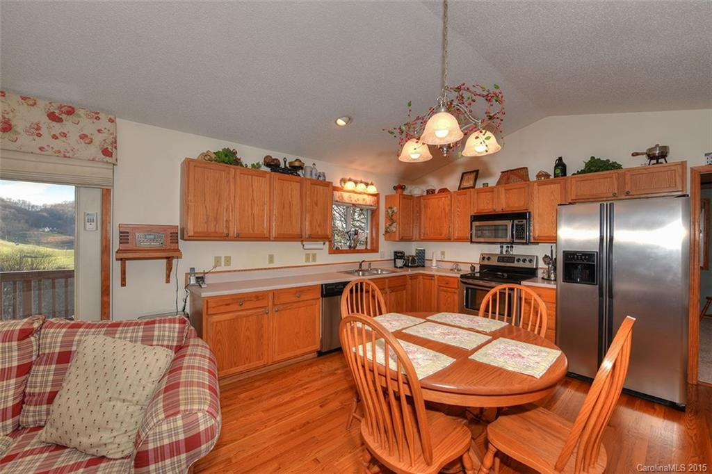 159 Edgewood Drive #18 - Photo 4