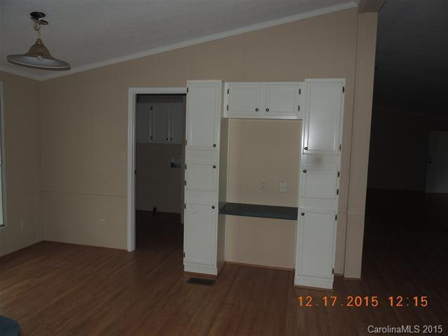 250 Youngs Drive - Photo 7
