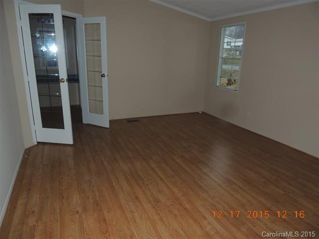 250 Youngs Drive - Photo 9