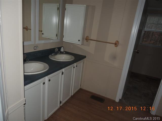 250 Youngs Drive - Photo 10