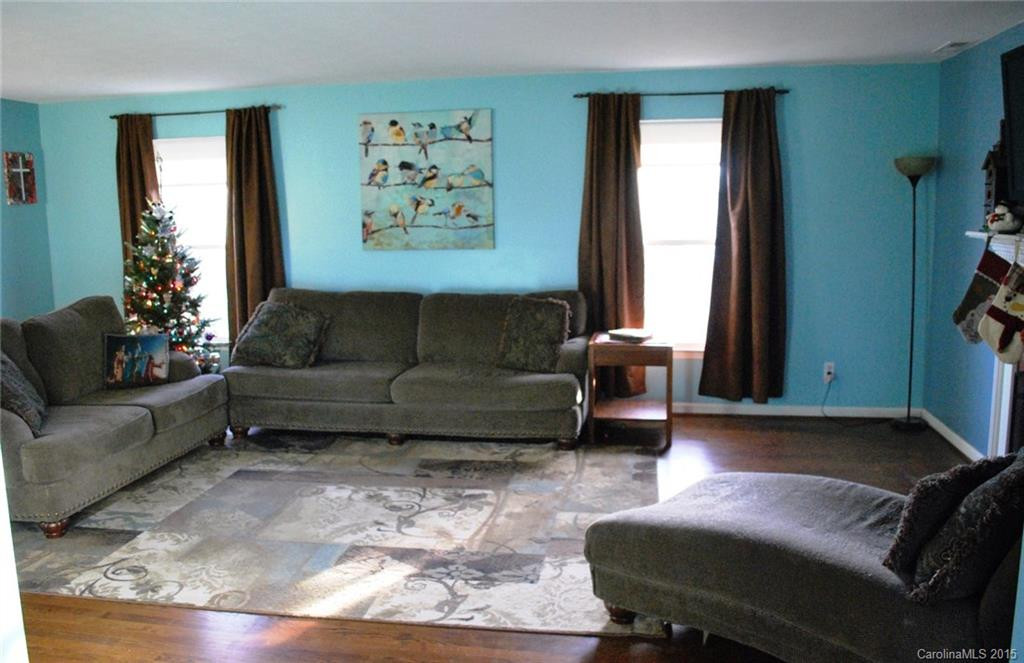 501 Bailey Street - Photo 3
