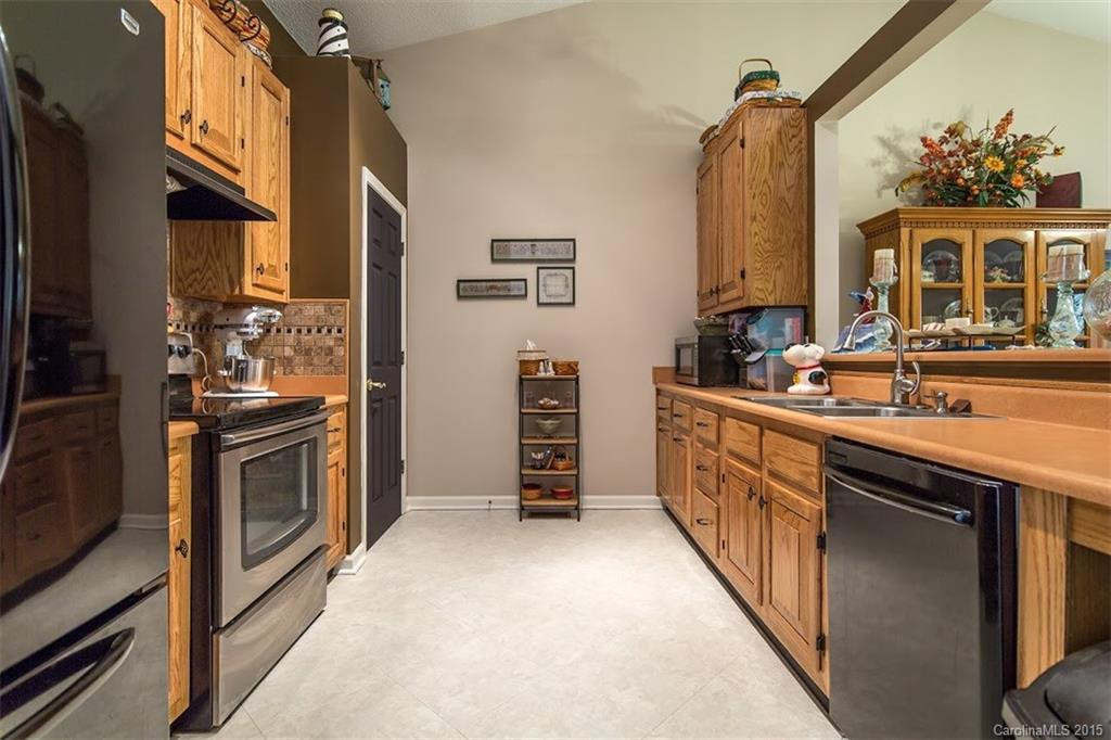 23 Grist Mill Drive #14 - Photo 6