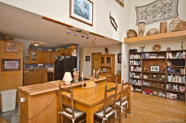 139 Lee Dotson Road - Photo 8