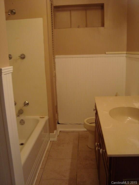 161 Melrose Avenue #1 - Photo 7