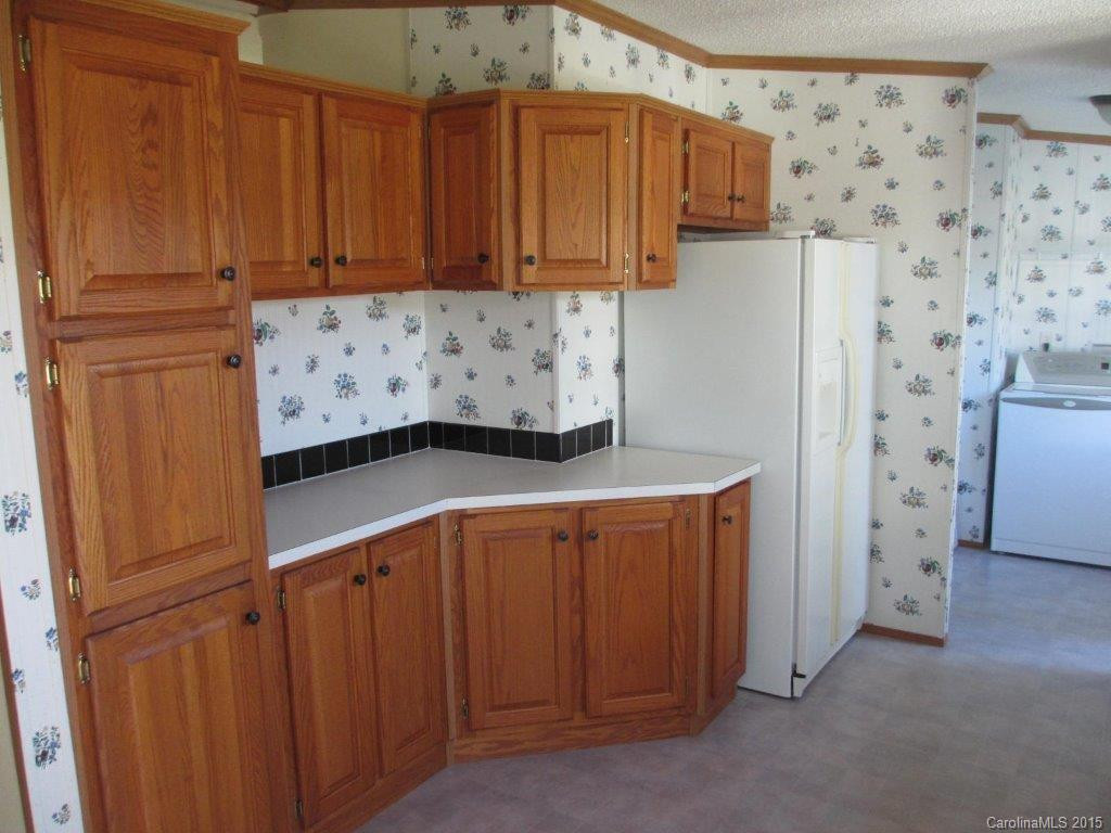 444 Sassafras Drive - Photo 4