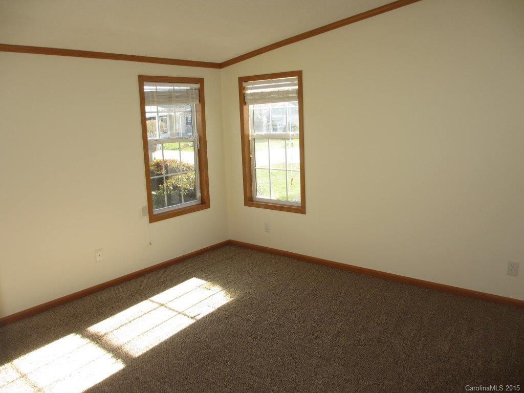 444 Sassafras Drive - Photo 5