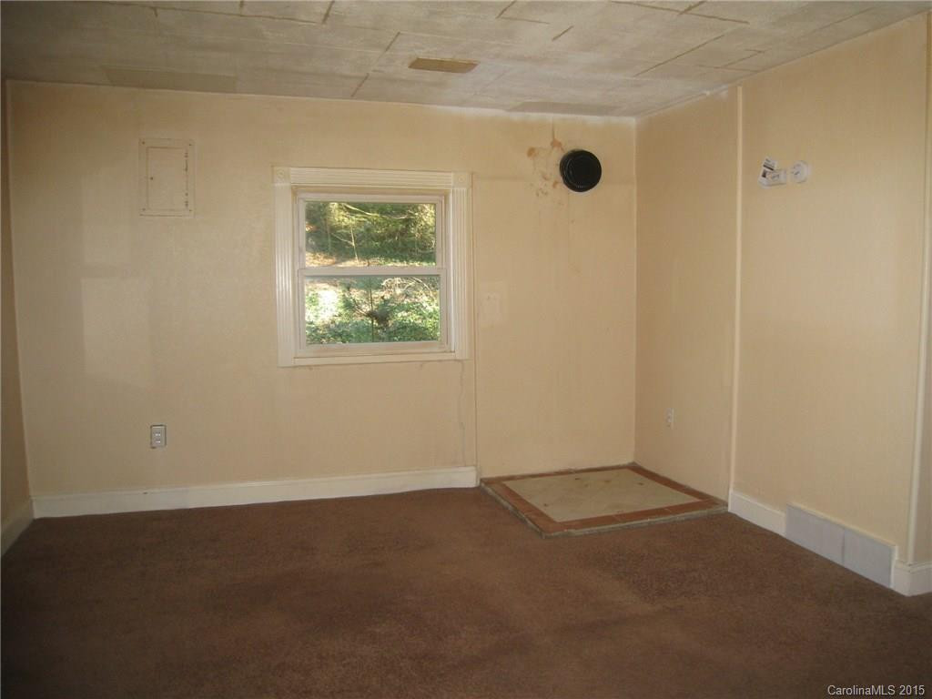 1944 Haywood Road - Photo 2