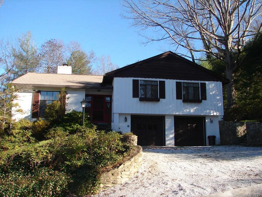 300 Lakeshore Drive