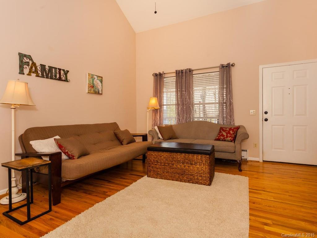 255 Crescent Drive - Photo 7