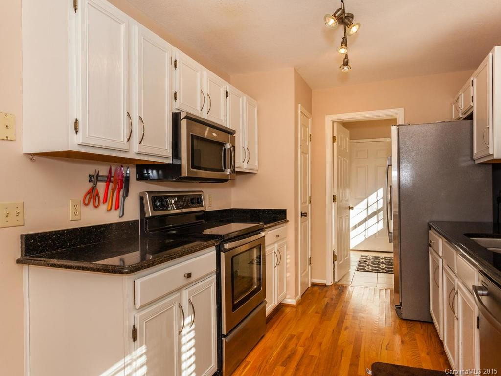 255 Crescent Drive - Photo 8