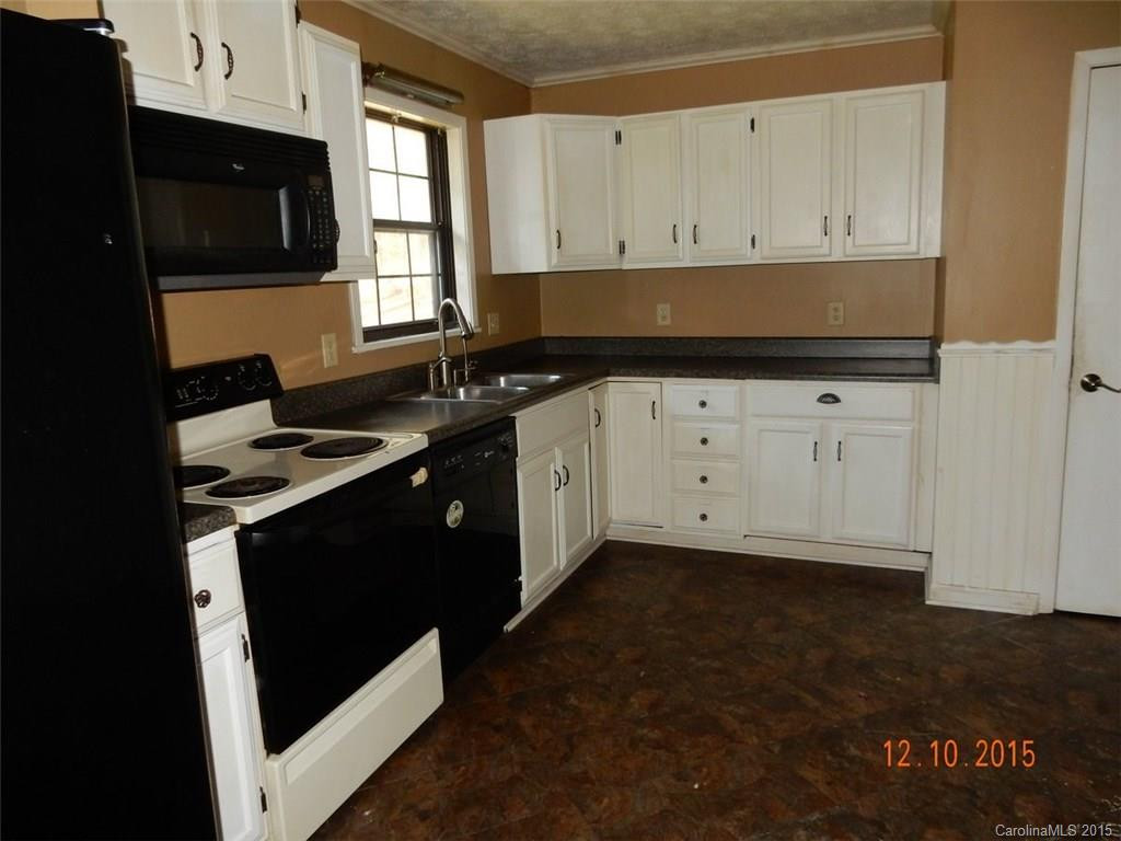 16 East Hill Drive - Photo 11