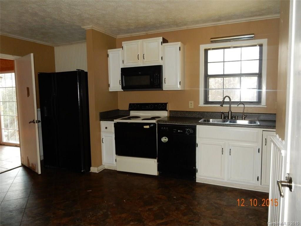 16 East Hill Drive - Photo 12