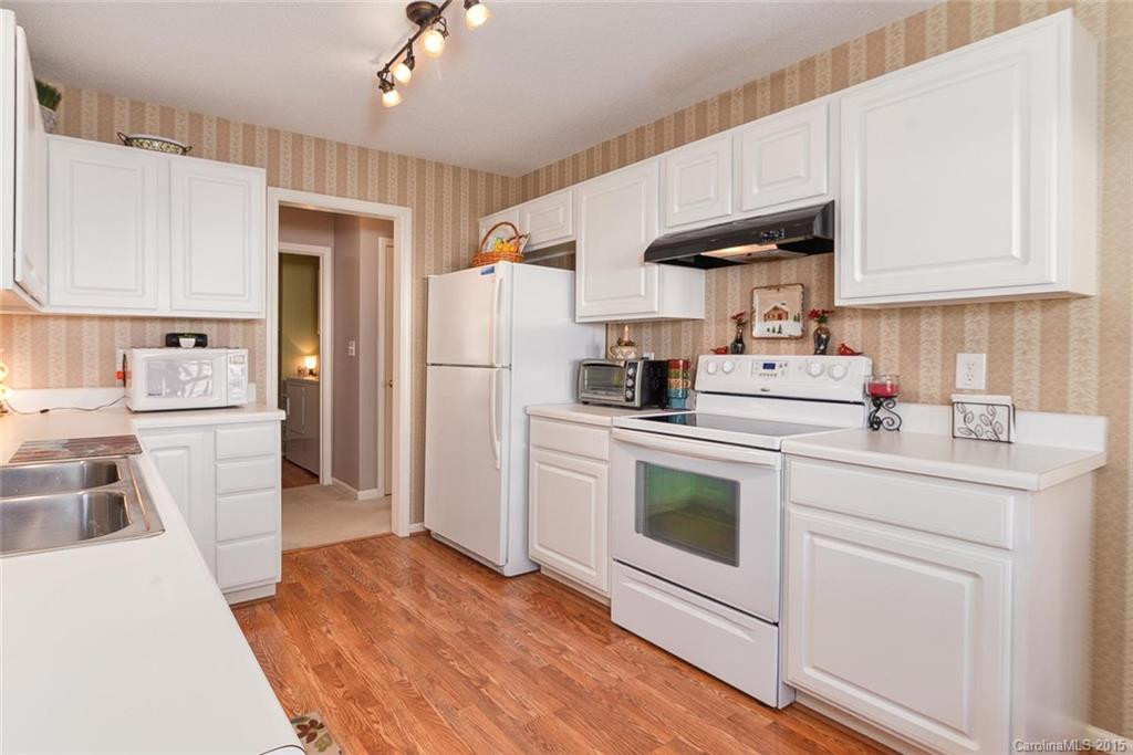 182 Misty Valley Road - Photo 10
