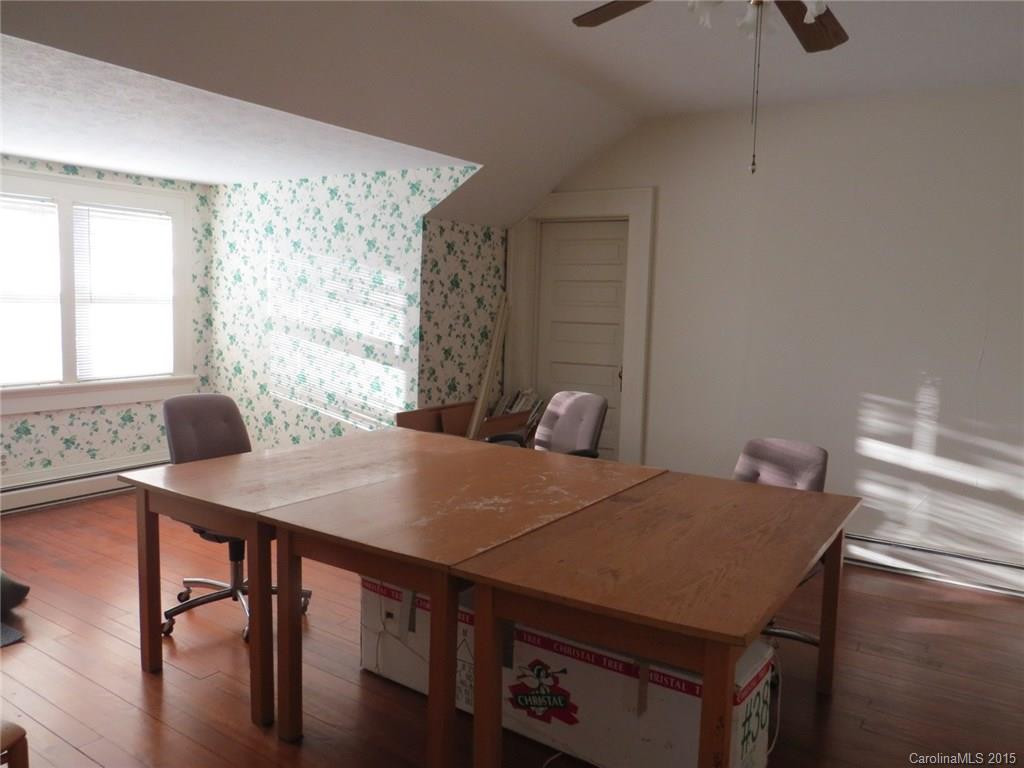 640 5th Avenue - Photo 8