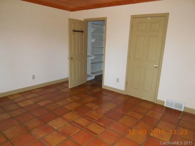 2484 Upper Whitewater Road - Photo 6