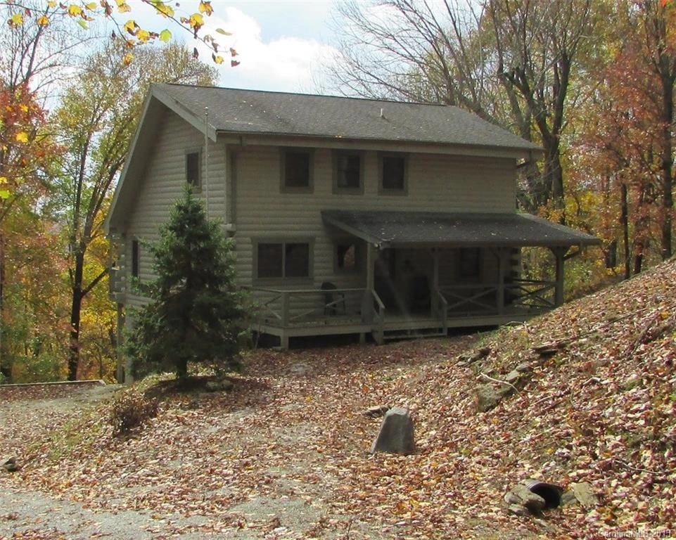 61 Pioneer Lane