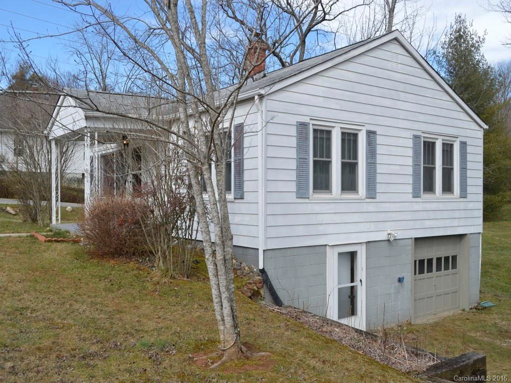 422 Village Road