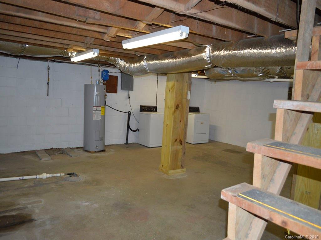 422 Village Road - Photo 11