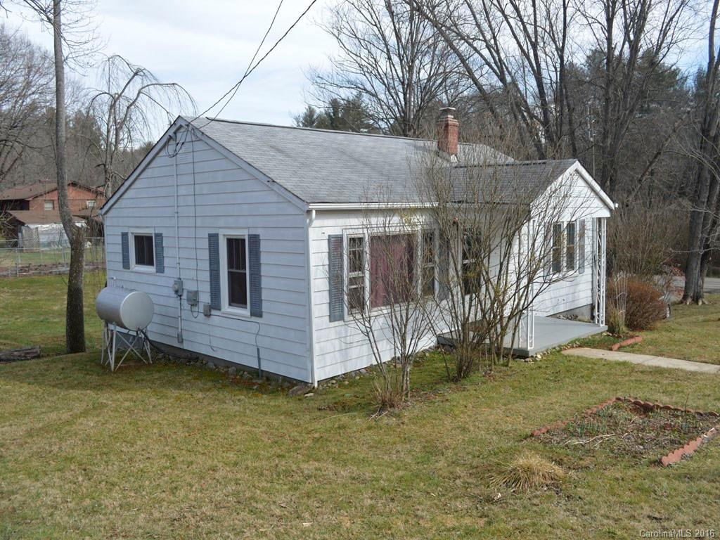 422 Village Road - Photo 12