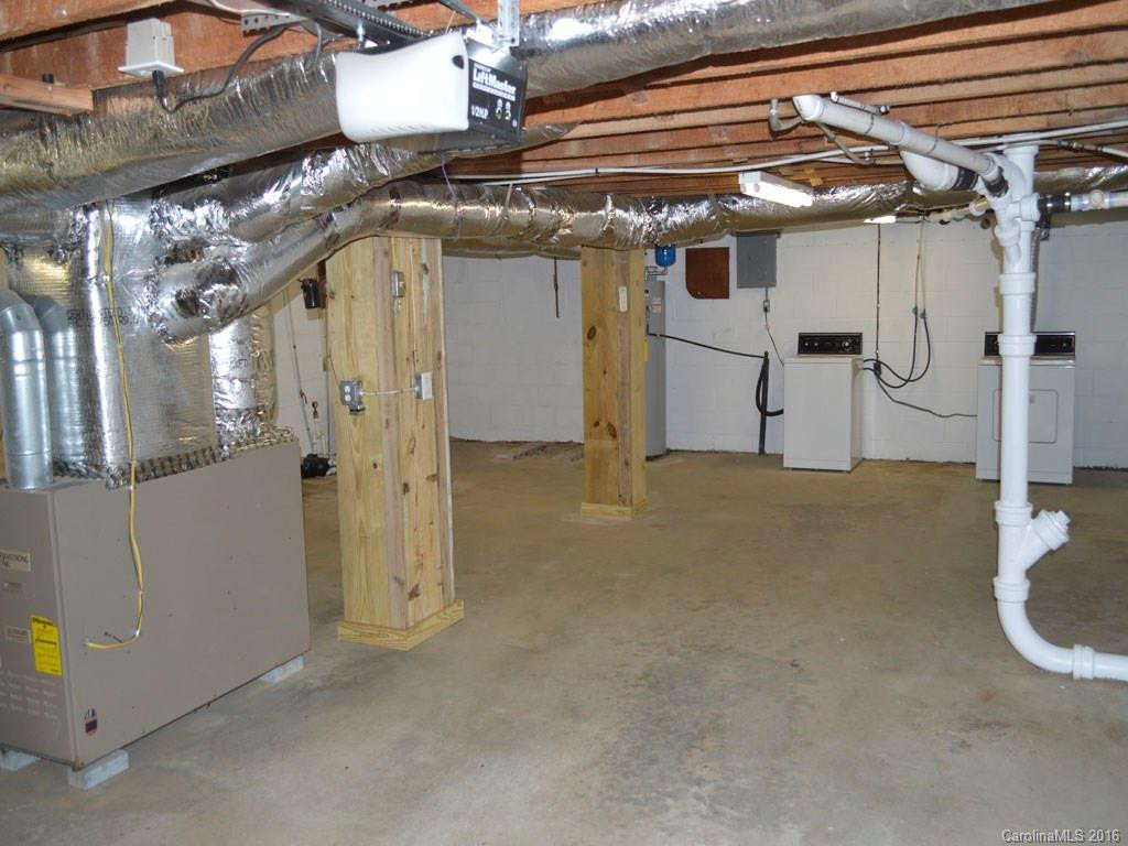 422 Village Road - Photo 9
