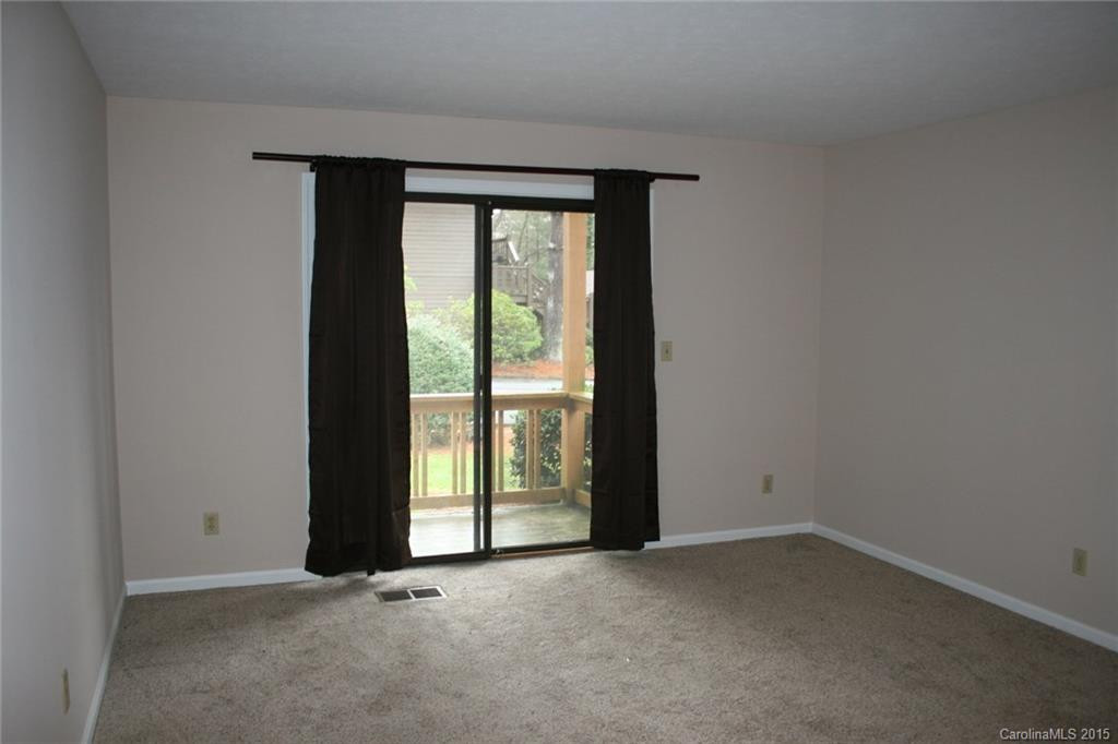 531 Courtwood Lane #1 - Photo 2
