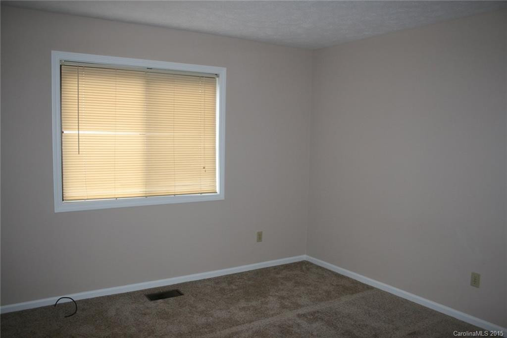 531 Courtwood Lane #1 - Photo 4
