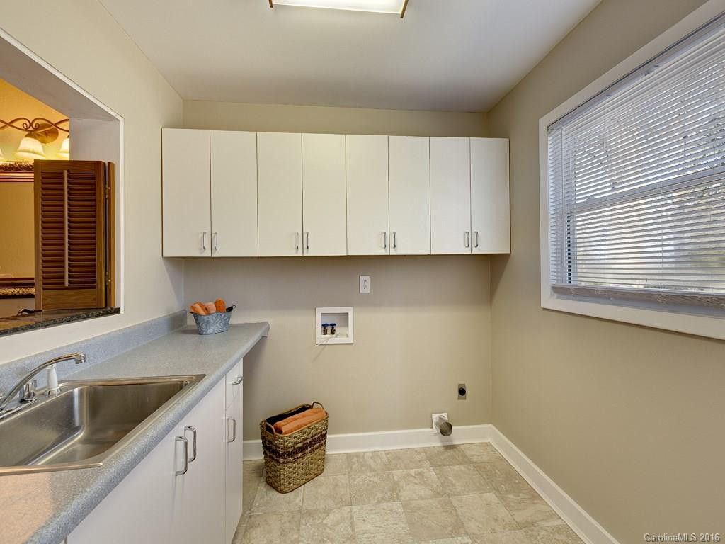 106 Skyway Drive - Photo 15