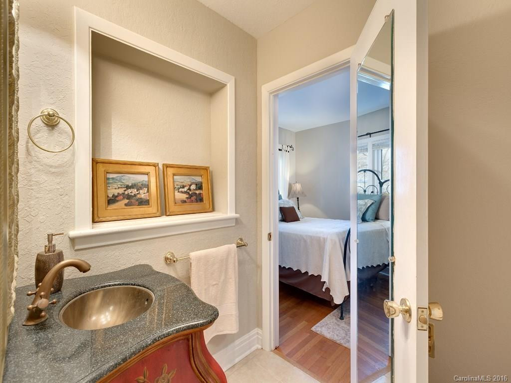 106 Skyway Drive - Photo 18