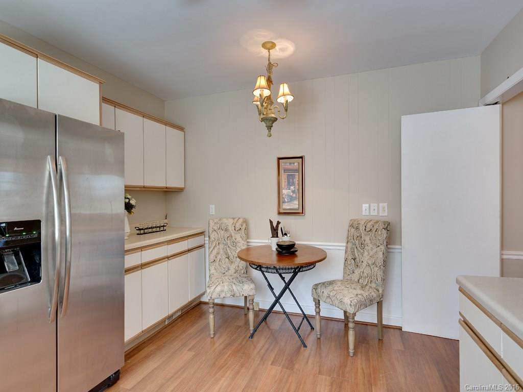 106 Skyway Drive - Photo 10