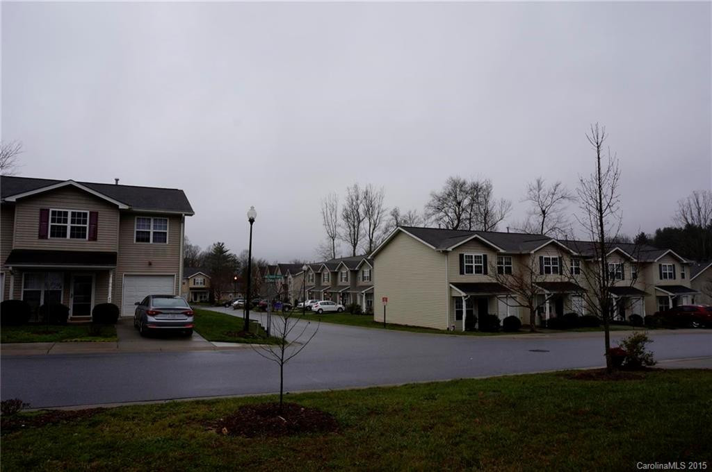68 Wiltshire Circle #. - Photo 17