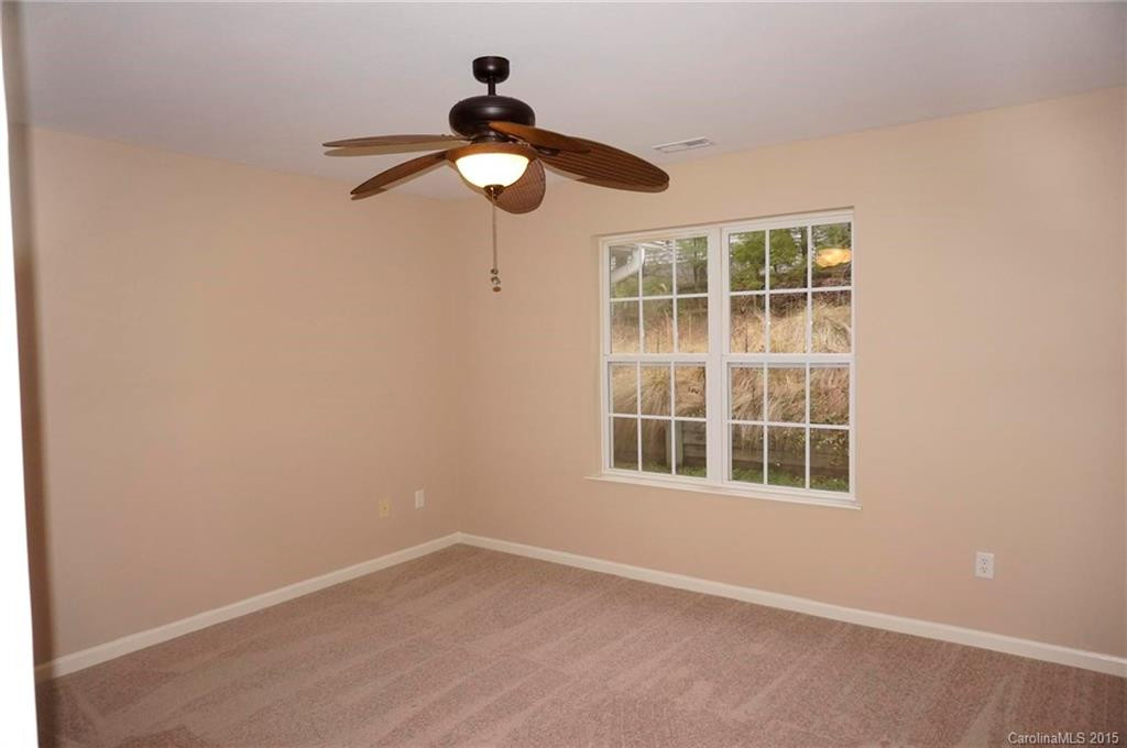 68 Wiltshire Circle #. - Photo 9