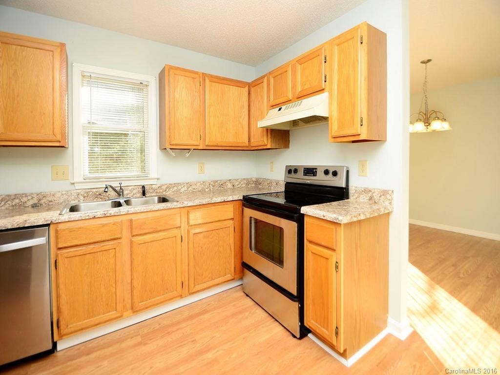 108 Briarcreek Court - Photo 11