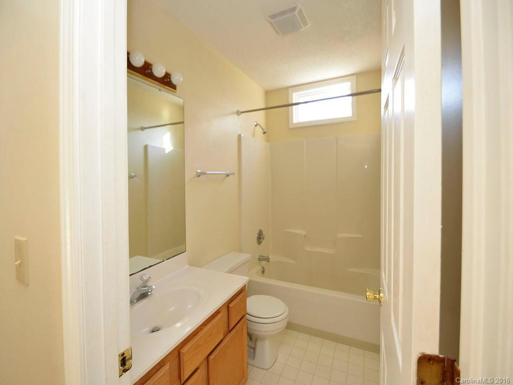 108 Briarcreek Court - Photo 19