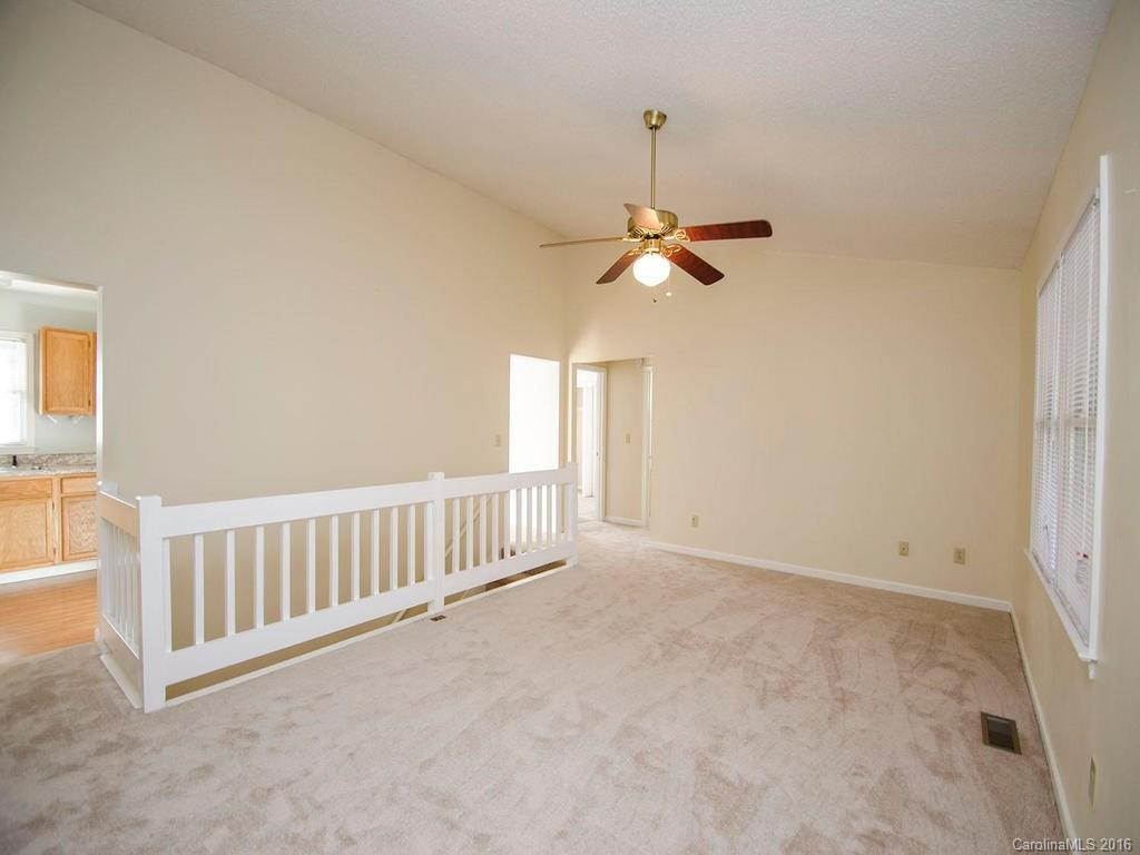 108 Briarcreek Court - Photo 7