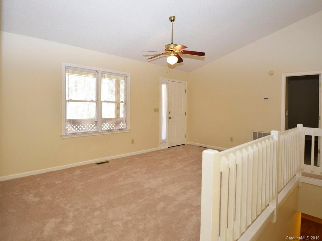 108 Briarcreek Court - Photo 8